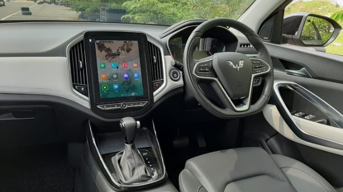 Fitur Wuling Almaz RS penting Anda ketahui untuk keselamatan saat sedang berkendara. Yuk, pahami apa saja fitur unggulannya melalui ulasan di bawah ini.